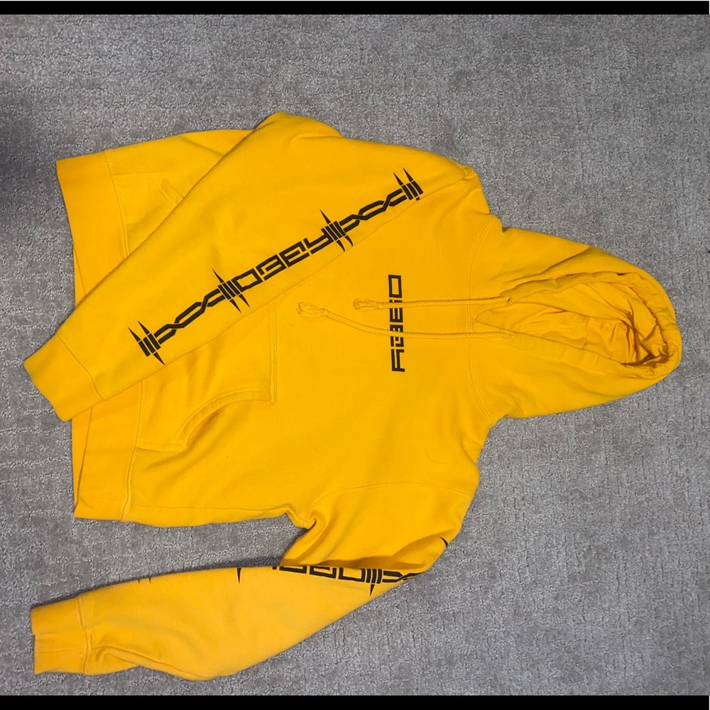 Obey sweatshirt